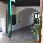 Daire Mit 1 Schlafzimmer In Altstadthaus Sankt Veit an der Glan
