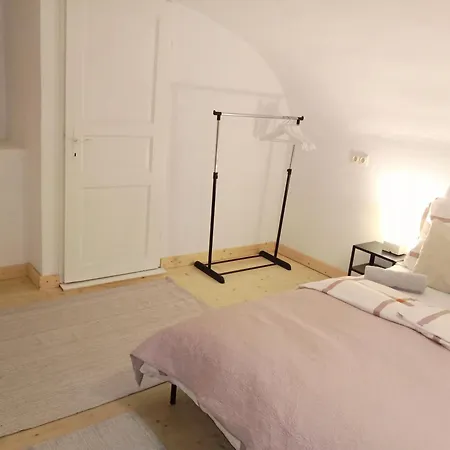 Mit 1 Schlafzimmer In Altstadthaus *