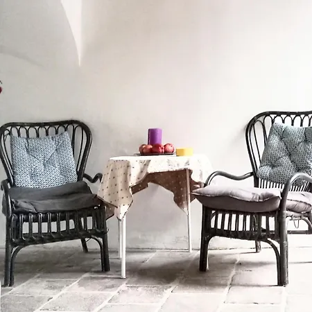 Mit 1 Schlafzimmer In Altstadthaus * Sankt Veit an der Glan