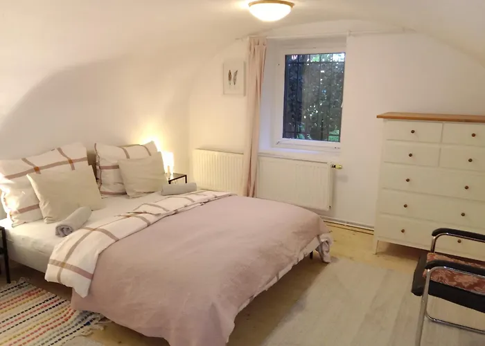 Apartment Mit 1 Schlafzimmer In Altstadthaus *